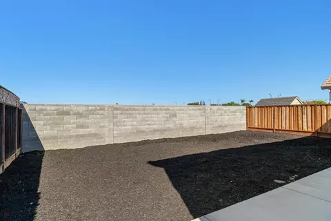 Exterior - 1011 Kennedy Pl, Tracy, CA 95377 photo 7 of 11