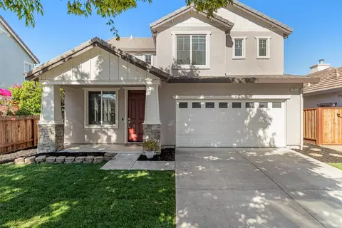 Exterior - 1011 Kennedy Pl, Tracy, CA 95377 photo 5 of 11