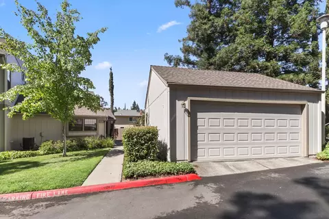 Exterior - 3928 Park Circle Ln #C, Carmichael, CA 95608 photo 10 of 17