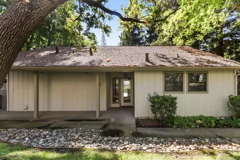 Exterior - 3928 Park Circle Ln #C, Carmichael, CA 95608 photo 13 of 17