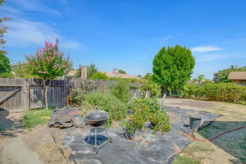 Exterior - 481 Hedstrom Rd, Turlock, CA 95382 photo 2 of 6