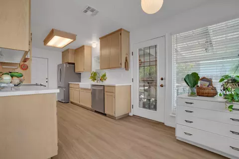 Kitchen - 481 Hedstrom Rd, Turlock, CA 95382 photo 1 of 5