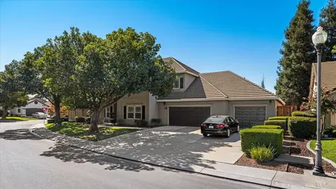 Exterior - 3632 Northern Dancer Dr, Modesto, CA 95355 photo 2 of 13