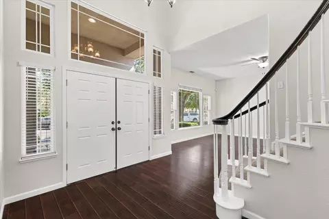 Entry Way - 3632 Northern Dancer Dr, Modesto, CA 95355 photo 4 of 7