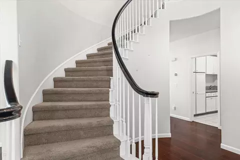 Entry Way - 3632 Northern Dancer Dr, Modesto, CA 95355 photo 6 of 7