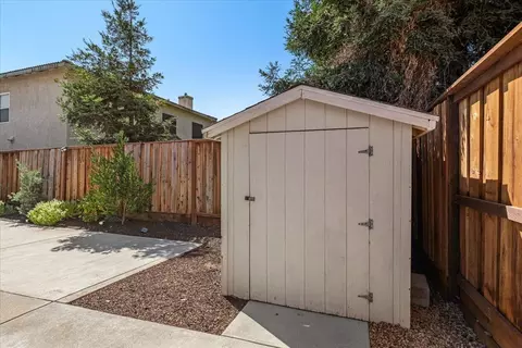 Exterior - 3632 Northern Dancer Dr, Modesto, CA 95355 photo 9 of 13