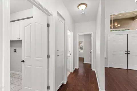 Entry Way - 3632 Northern Dancer Dr, Modesto, CA 95355 photo 5 of 7