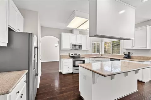 Kitchen - 3632 Northern Dancer Dr, Modesto, CA 95355 photo 1 of 7