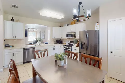 Kitchen - 745 Flyway Ct, Gridley, CA 95948 photo 2 of 4