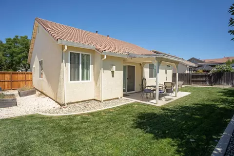 Exterior - 745 Flyway Ct, Gridley, CA 95948 photo 5 of 5