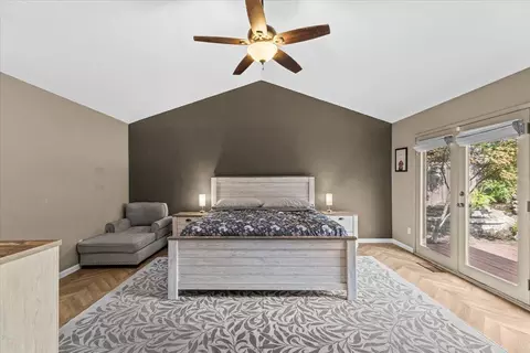 Bedroom - 3213 Lakeshore Ct, Modesto, CA 95355 photo 2 of 3