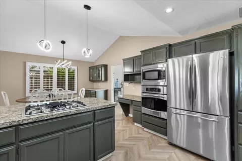 Kitchen - 3213 Lakeshore Ct, Modesto, CA 95355 photo 6 of 6