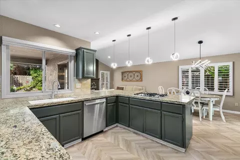 Kitchen - 3213 Lakeshore Ct, Modesto, CA 95355 photo 4 of 6