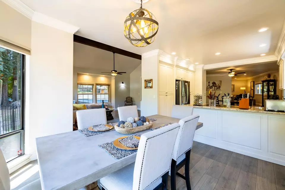 Dining - 5312 Tall Oak Ln, Fair Oaks, CA 95628 photo 3 of 5