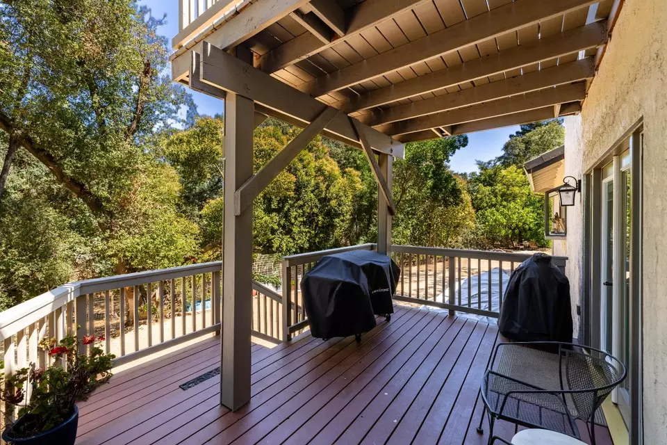 Exterior - 5312 Tall Oak Ln, Fair Oaks, CA 95628 photo 9 of 18