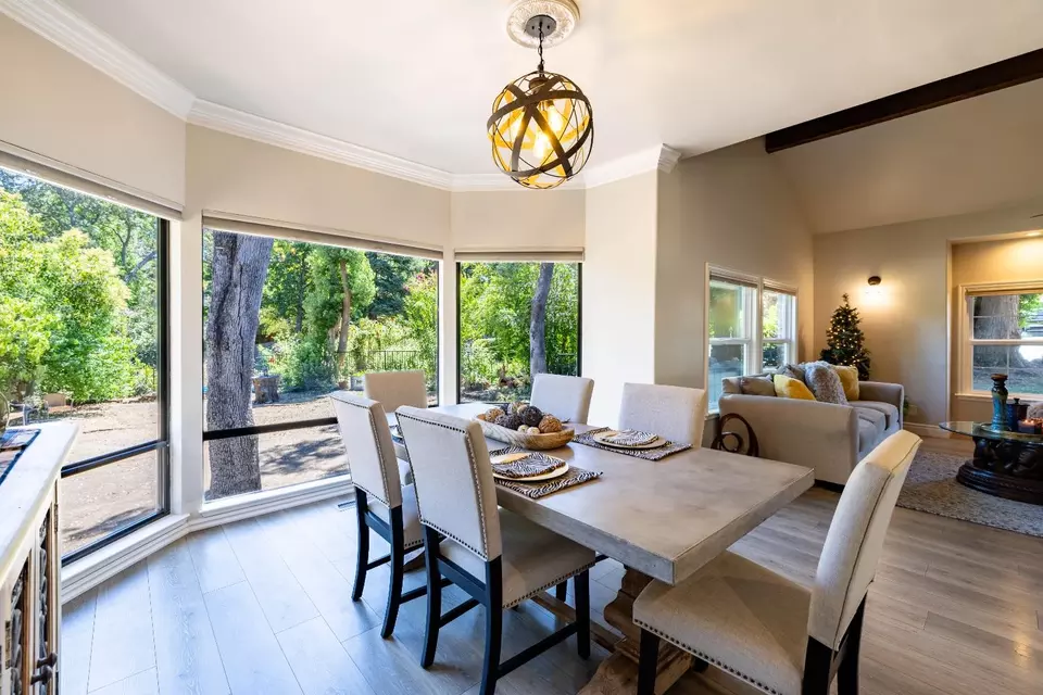 Dining - 5312 Tall Oak Ln, Fair Oaks, CA 95628 photo 2 of 5