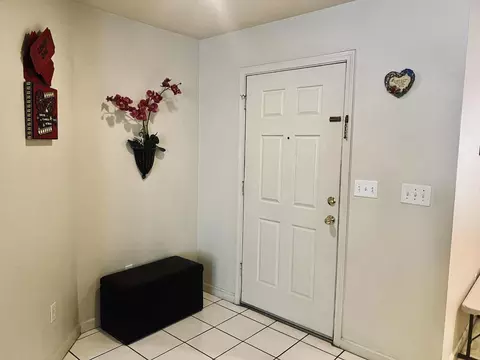 Entry Way - 321 Condor Ct, Patterson, CA 95363 photo 1 of 2