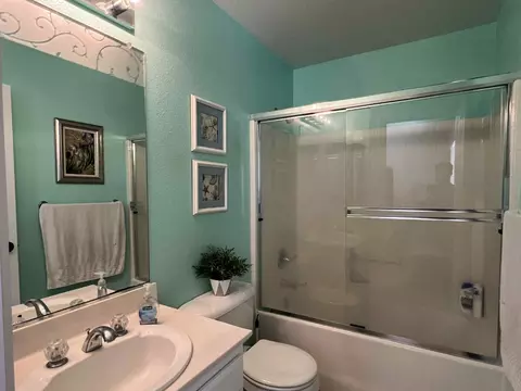 Bath - 321 Condor Ct, Patterson, CA 95363 photo 1 of 3
