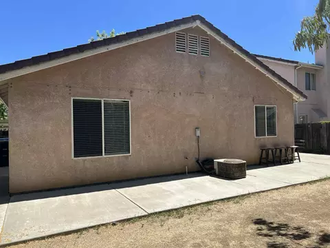 Exterior - 321 Condor Ct, Patterson, CA 95363 photo 3 of 5