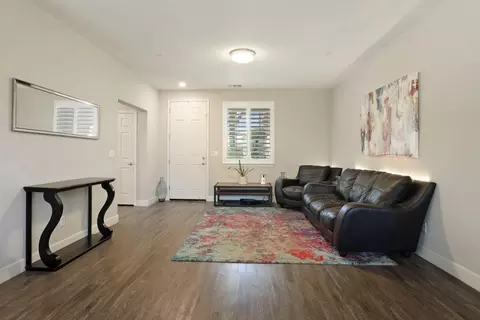 283 Columbus Dr, Manteca, CA 95337 photo 5