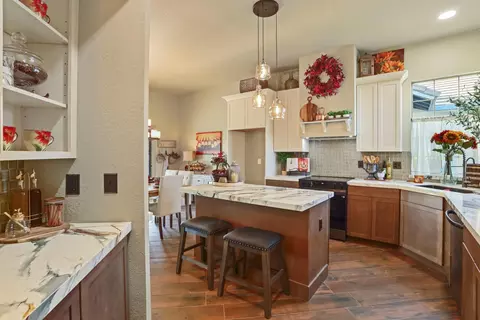 305 Van Dyken Way, Ripon, CA 95366 photo 4