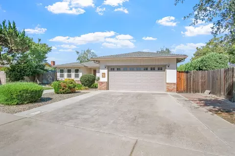 1141 Spring Creek Dr, Modesto, CA 95355 photo 2