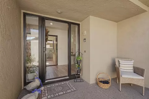 Entry Way - 2487 Macarthur Pkwy, Lodi, CA 95242 photo 1 of 3