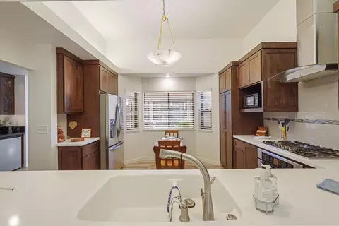Kitchen - 2487 Macarthur Pkwy, Lodi, CA 95242 photo 1 of 6