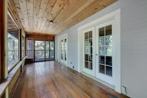 Exterior - 12986 S Mack Rd, Grass Valley, CA 95949 photo 4 of 33