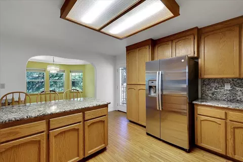 Kitchen - 12986 S Mack Rd, Grass Valley, CA 95949 photo 4 of 5