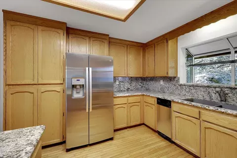 Kitchen - 12986 S Mack Rd, Grass Valley, CA 95949 photo 5 of 5