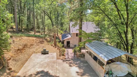 Exterior - 12986 S Mack Rd, Grass Valley, CA 95949 photo 29 of 33