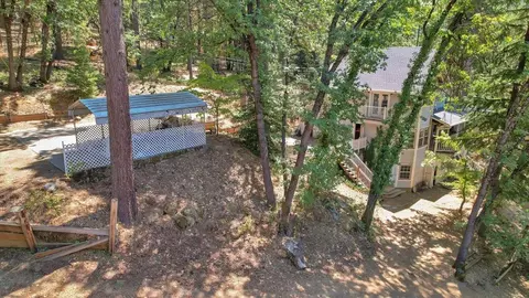 Exterior - 12986 S Mack Rd, Grass Valley, CA 95949 photo 32 of 33