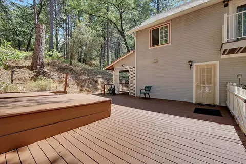 Exterior - 12986 S Mack Rd, Grass Valley, CA 95949 photo 22 of 33