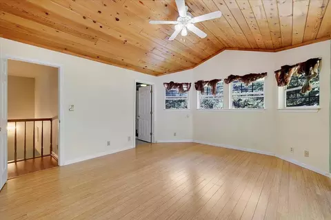 Bedroom - 12986 S Mack Rd, Grass Valley, CA 95949 photo 2 of 6