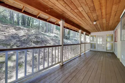 Exterior - 12986 S Mack Rd, Grass Valley, CA 95949 photo 7 of 33