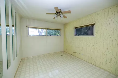 Bedroom - 901 Yale Ave, Modesto, CA 95350 photo 3 of 6