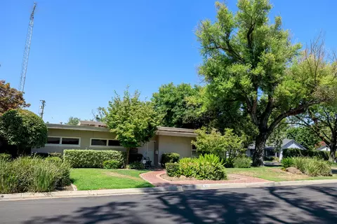 Exterior - 901 Yale Ave, Modesto, CA 95350 photo 2 of 16