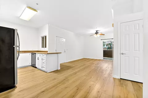 10001 Woodcreek Oaks Blvd #413, Roseville, CA 95747