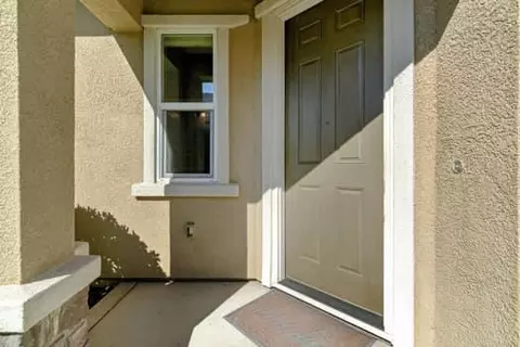 1665 River Birch St, Manteca, CA 95336 photo 2