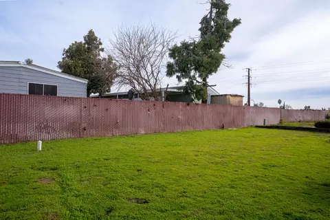 Exterior - 4812 Esmar Rd #12, Ceres, CA 95307 photo 2 of 2