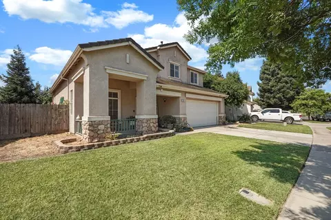 Exterior - 924 Dancer Way, Turlock, CA 95382 photo 4 of 16