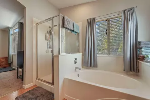 Bath - 924 Dancer Way, Turlock, CA 95382 photo 4 of 5