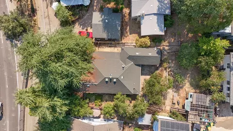 View/Area - 901 Union St, Placerville, CA 95667 photo 2 of 9