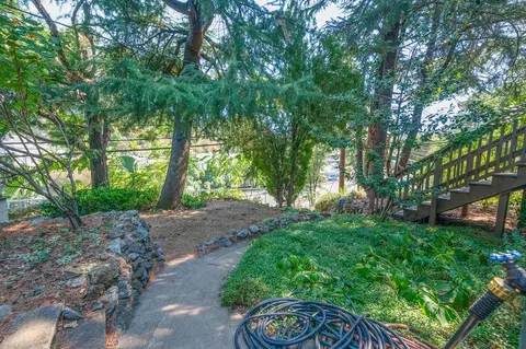 Exterior - 901 Union St, Placerville, CA 95667 photo 8 of 24