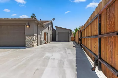 Exterior - 1772 Cheryl Ct, Ripon, CA 95366 photo 5 of 17