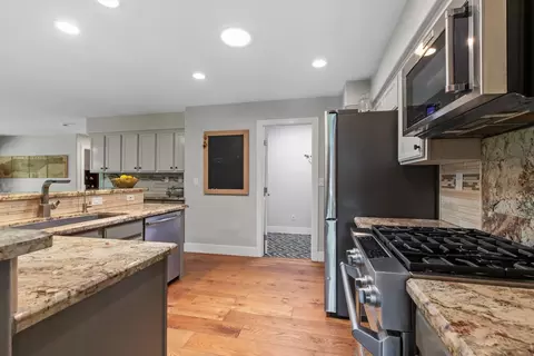 Kitchen - 1772 Cheryl Ct, Ripon, CA 95366 photo 3 of 7