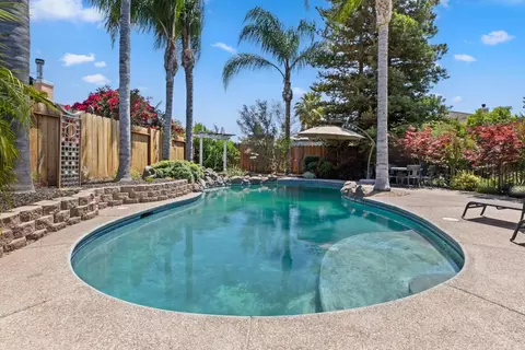 Exterior - 1772 Cheryl Ct, Ripon, CA 95366 photo 12 of 17