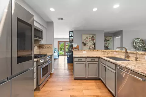 Kitchen - 1772 Cheryl Ct, Ripon, CA 95366 photo 4 of 7