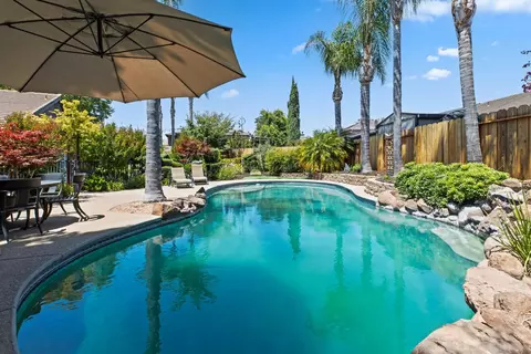 Exterior - 1772 Cheryl Ct, Ripon, CA 95366 photo 10 of 17